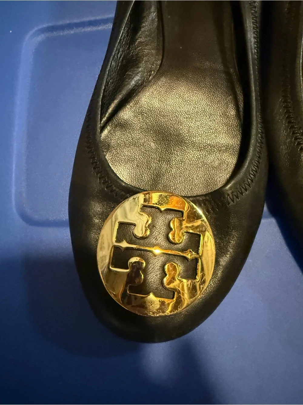 Tory Burch Reva Ballet Flats – Classic Gold Logo Flats size 7.5 black